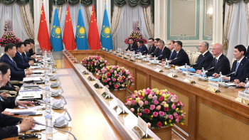 Фотография к новости: Әрбір келісім екі ел халқының әл-ауқатын жақсартуға бағытталған – Тоқаев