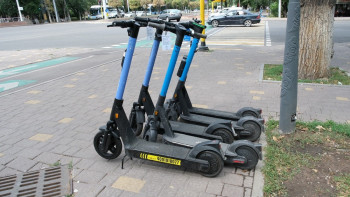 Фотография к новости: Алматы тұрғындарына электросамокатта жүруді ереже бойынша үйретеді