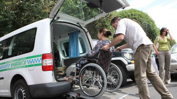 Фотография к новости: Биыл инватакси қызметіне 80 мыңнан астам адам тапсырыс берді