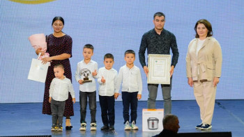 Фотография к новости: «Мерейлі отбасы» байқауының жеңімпаздары марапатталды