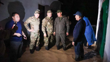 Фотография к новости: Жаңатастағы 400-ден астам үйдің ауласын су алды