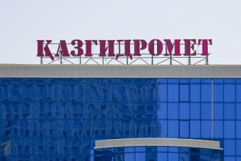 Фотография к новости: Бұршақ, қатты жел: Бірнеше өңірде дауылды ескерту жарияланды