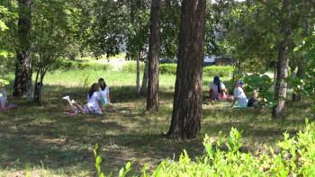 Фотография к новости: Балалар қала сыртындағы лагерьлерде қалай демалып жатыр