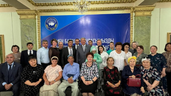 Фотография к новости: Сенаторлар ШҚО тұрғындарымен тау-кен өндірісін дамыту мәселесін талқылады