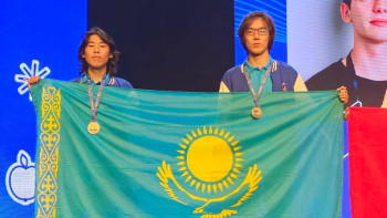 Фотография к новости: Қазақстандық оқушылар физикадан халықаралық жарыста 2-орын алды