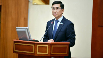 Фотография к новости: Асхат Аймағамбетов: Басшылар мен ұстаздар қазірден дайын болуы керек