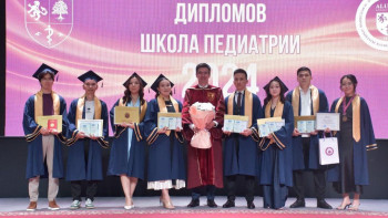 Фотография к новости: 17 жылдан кейін алғаш рет ҚАЗҰМУ-ды педиатр дәрігерлер бітіріп шықты