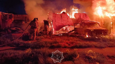 Астанада гараждағы көлік өртенді