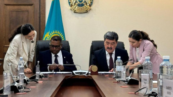 Фотография к новости: Жолбарыстарды елге қайтару жөнінде меморандумға қол қойылды