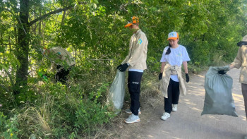 Фотография к новости: Таза Қазақстан. Ерекше балалардың аналары республикалық акцияға үн қосты