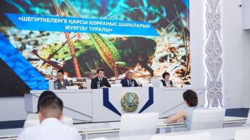 Фотография к новости: Шегіртке жағдайы тұрақты бақылауда