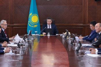 Фотография к новости: Су тасқыны: Құрылыс министрі жұмысының негізгі уақытын құрылыс алаңдарында өткізетін болады