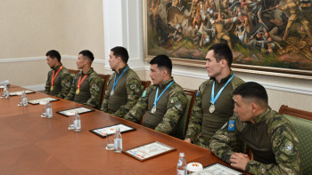 Фотография к новости: Қоян-қолтық ұрыстан халықаралық чемпионат жеңімпаздары марапатталды