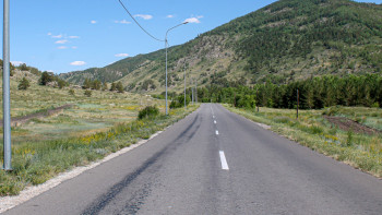 Фотография к новости: Жетісуда жол құрылысы сапасы стандарттарының бұзушылықтары анықталды