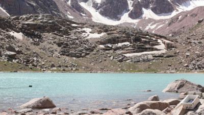 Алматыда қауіпті мұздақ көлдерді босату бойынша алдын алу жұмыстары басталды