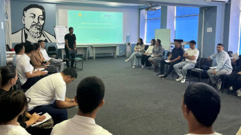 Фотография к новости: Жастар саясатының өзекті мәселелері бойынша 100 маман оқытылды