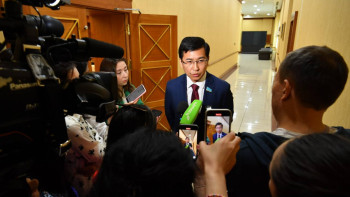 Фотография к новости: Аймағамбетов дарынды оқушыларға қандай қолдау көрсетілетінін айтты