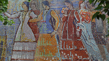 Фотография к новости: Университет қабырғасында монументалды-сәндік мұра табылды