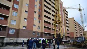 Фотография к новости: «Бірлік» шағын ауданында 700 үй салынды, 200 үйдің кілті табысталды – СҚО