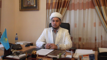 Фотография к новости: "Кешірім сұрайды": Масаң күйде көлік жүргізген бас имам қызметтен кетті