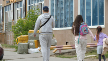 Фотография к новости: Ақтөбелік әкенің бас бостандығы шектелді