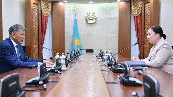 Фотография к новости: Отандық ғылымның даму келешегін талқыланды