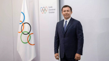 Фотография к новости: Париж-2024: Головкин алғашқы медальді сыйлаған мергендерді құттықтады