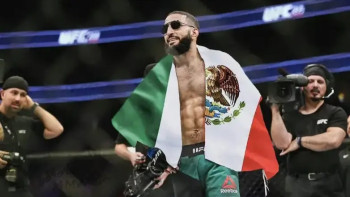 Фотография к новости: UFC: Шавкат Рахмоновтың салмақ дәрежесінде жаңа чемпион анықталды