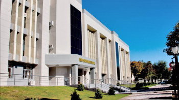 Фотография к новости: Шымкент қаласының Спорт сарайы мемлекетке қайтарылды