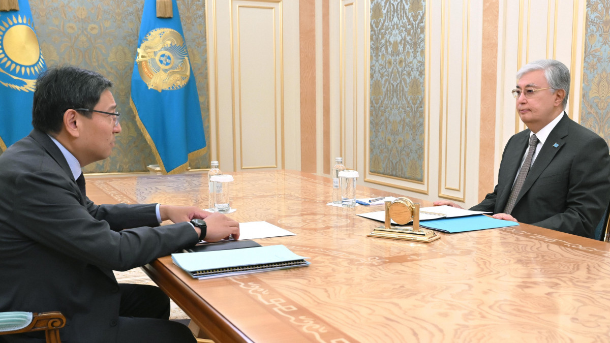 Мемлекет басшысы Алматы қаласының әкімін қабылдады