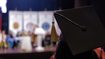 Фотография к новости: Іріктеу қорытындысы: Қазақстанда оқу үшін 550 грант бөлінді