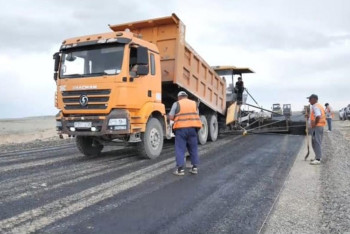 Фотография к новости: Жетісудан Балқаш көліне дейінгі жолдың құрылысы 2025 жылы толық аяқталады
