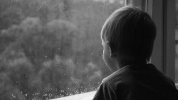 Фотография к новости: Алты жасар бала алтыншы қабаттың терезесінен құлады