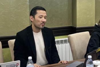 Фотография к новости: Қазақфильмді уақытша Айдар Омаров басқаратын болды