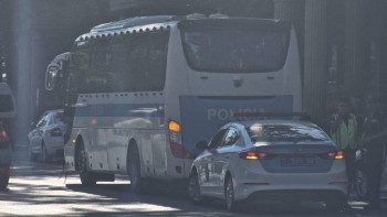 Фотография к новости: Алматыда күзет қызметі автобусының қатысуымен жол апаты болды