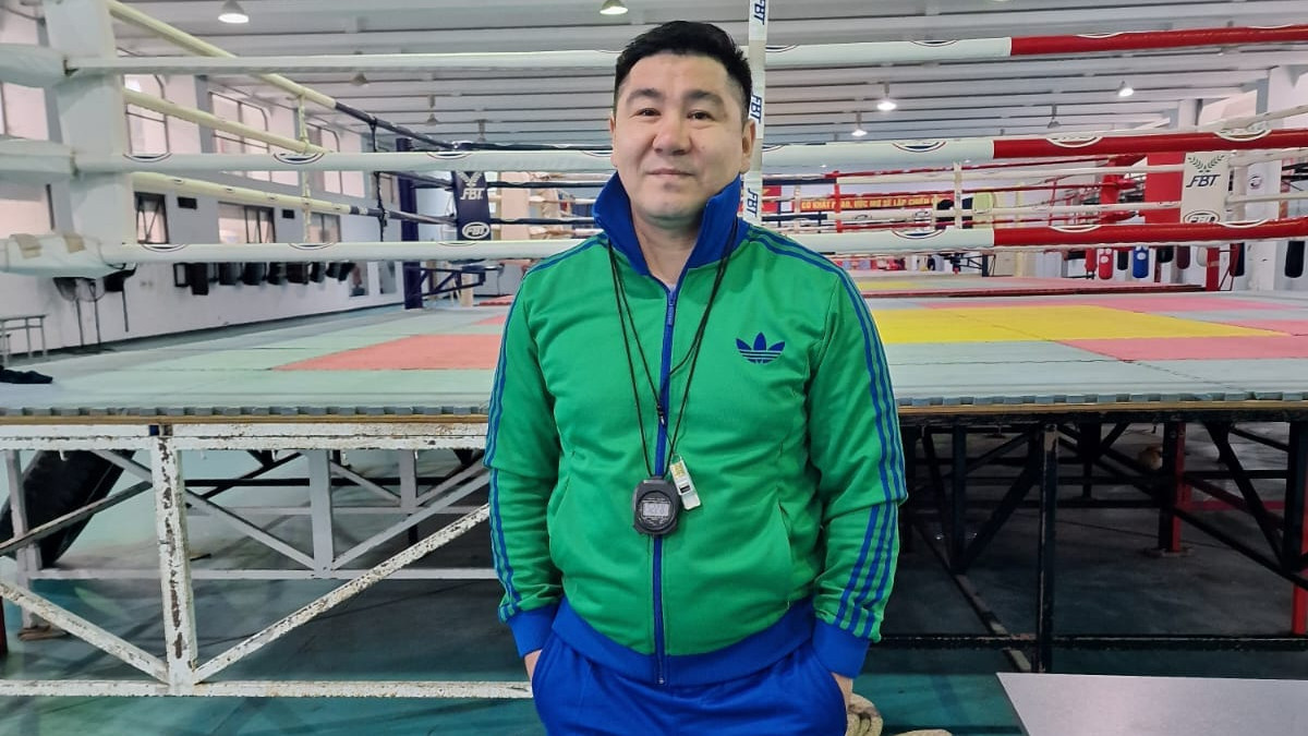 "Рингте әрең жүр": Сәрсекбаев Олимпиададағы боксшыларды сынап тастады