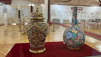 Фотография к новости: Фоторепортаж: Алматыға X-XIV ғасырлардағы фарфор бұйымдары әкелінді