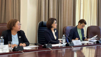 Фотография к новости: Отандық дәрігерлер АҚШ орталықтарымен бірігіп инфекциялық емес ауруларды қадағалайды