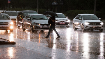 Фотография к новости: Фоторепортаж: Жаңбырдан кейінгі Астана