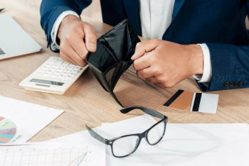 Фотография к новости: 1 қазаннан бастап коллекторлардың жұмысында не өзгеретіні белгілі болды