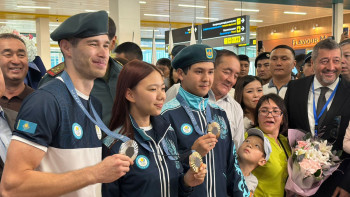 Фотография к новости: Алматыға Олимпиада жүлдегерлері оралды