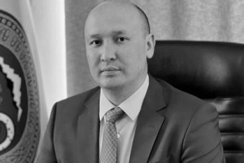 Фотография к новости: Алматы әкімі Парижде қайтыс болған спорт басшысына көңіл айтты