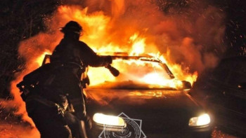 Фотография к новости: Кеше ел аумағында 5 автокөлік өртенді