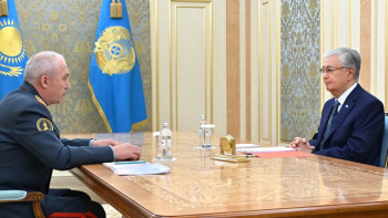 Фотография к новости: Президент Қорғаныс министрін қабылдады