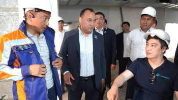 Фотография к новости: Депутат ерекше балаларға арналған "Жайлы мектептердің" құрылысын бақылауға алды