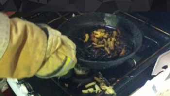 Фотография к новости: Қуырылған картоп жегісі келген ақмолалықтың үйі өртеніп кете жаздады