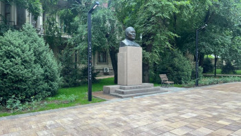Фотография к новости: Алматыда Сәбит Мұқанов атындағы саябақ абаттандырылды