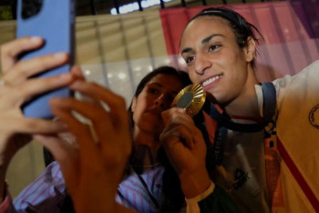 Фотография к новости: Боксшы Иман Хелиф алпауыттарды сотқа берді