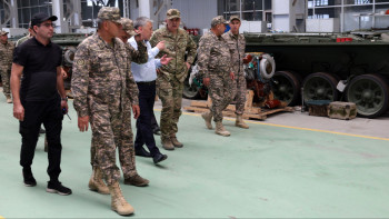 Фотография к новости: Қорғаныс министрі Абай өңірлік гарнизонында болды