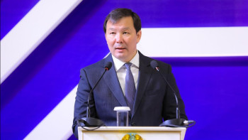 Фотография к новости: Асхат Шахаров: Жайлы мектептер орта білім берудің сапалы экожүйесін қалыптастыруы тиіс